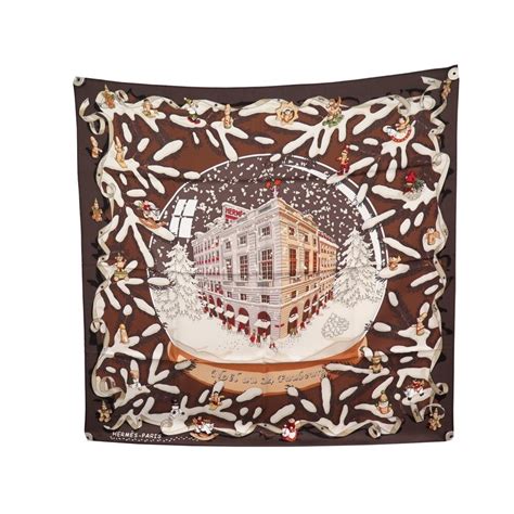 carre hermes noel au 24 faubourg|Noel Au 24 Faubourg Hermes Silk Scarf GRAIL .